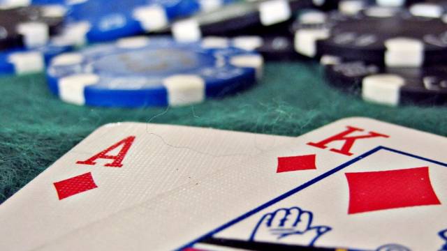 Come il conteggio delle carte nel blackjack aiuta a battere il casinò